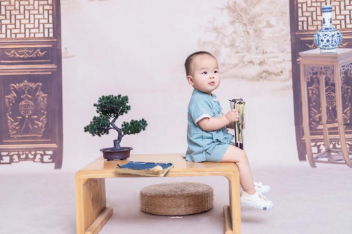 巴音郭楞蒙古宝宝散光怎么办